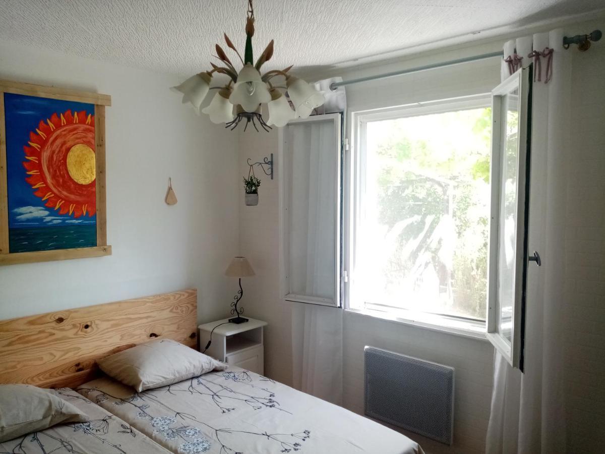 Le Flamant Rose Bed & Breakfast Salin-de-Giraud Exterior foto