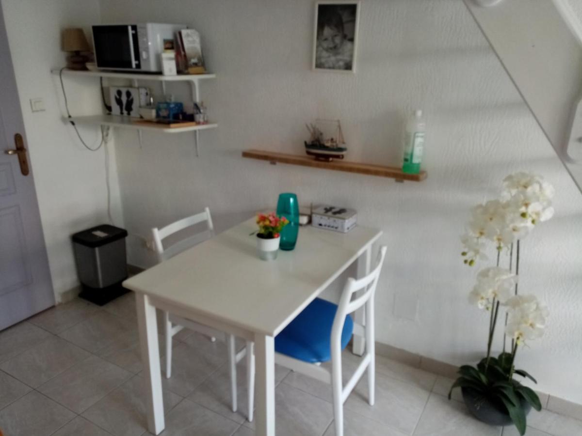Le Flamant Rose Bed & Breakfast Salin-de-Giraud Exterior foto