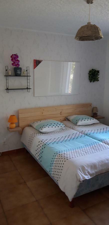 Le Flamant Rose Bed & Breakfast Salin-de-Giraud Exterior foto